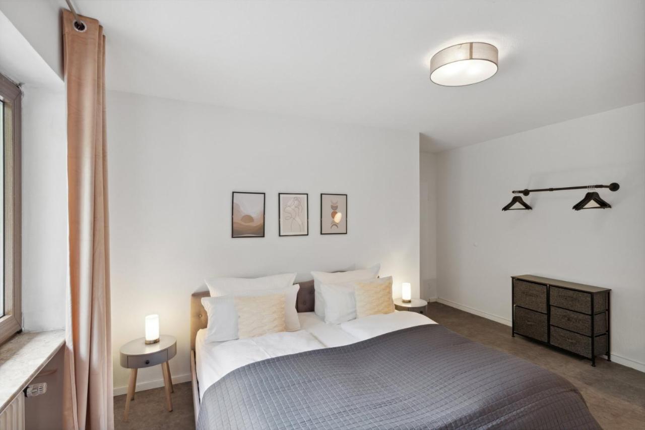 Charysma - Chillout-Loft, Wintergarten, E-Kamin, Massage-Sessel, Schlafzimmer Mit Smart-Tv, 2 Parkplaetze Hamelin Buitenkant foto