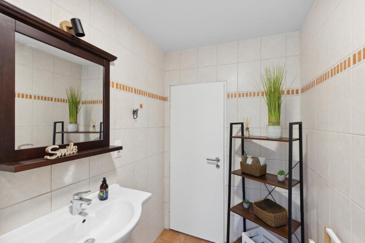 Charysma - Chillout-Loft, Wintergarten, E-Kamin, Massage-Sessel, Schlafzimmer Mit Smart-Tv, 2 Parkplaetze Hamelin Buitenkant foto